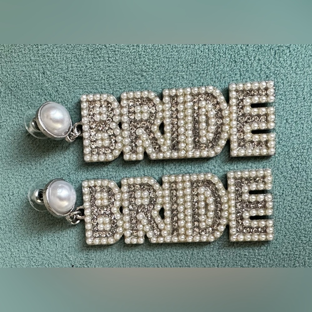 Bride Earrings - Picture 1 of 4